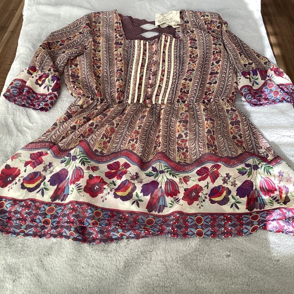 Two Nick & Mo Multicolor Bohemian Tunics - Picture 3 of 16